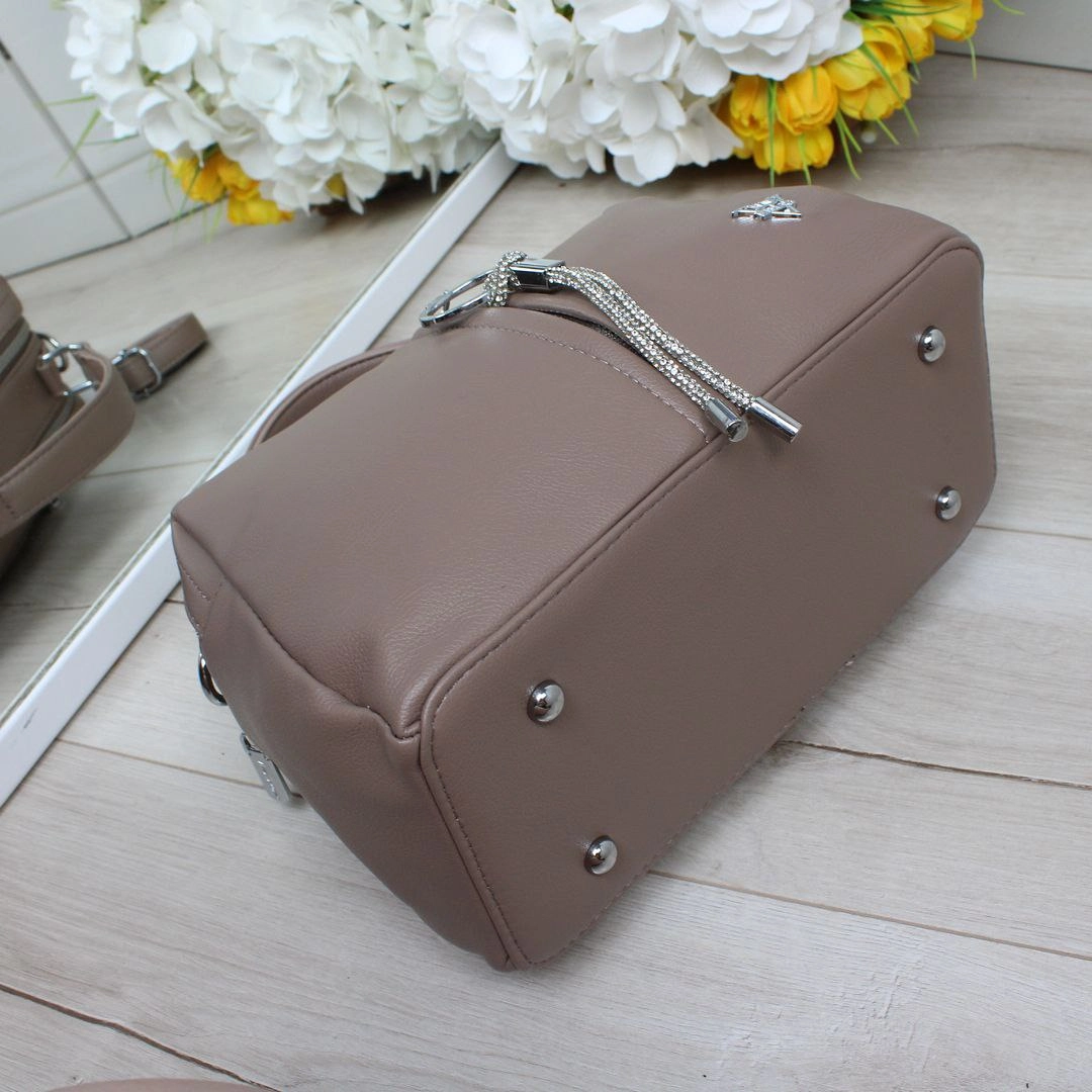 Жіноча крос-боді Пудра: Практична торба для мами – вільні руки та стиль